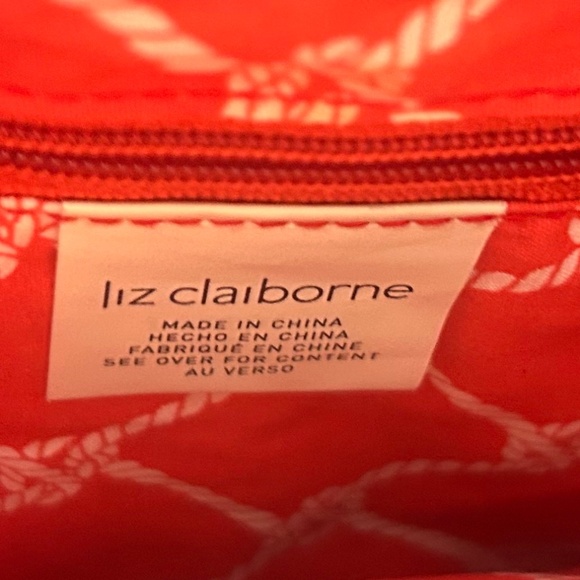 Vintage Liz Claiborne Black and Cream Chevron Flat Bag with Hoop Handles - Picture 11 of 11